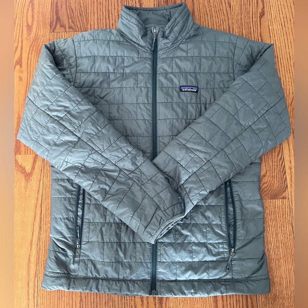 Men’s medium Patagonia Nanopuff full zip jacket in Cave Grey (grey/green)